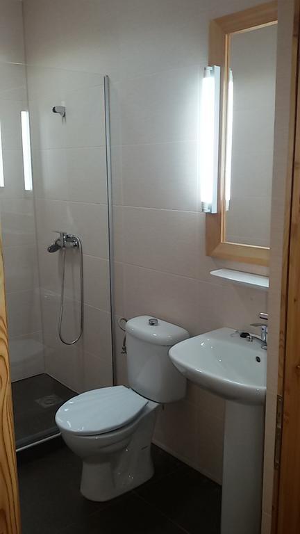 Pensiunea Izbucul Tauz Ghetari Exteriör bild