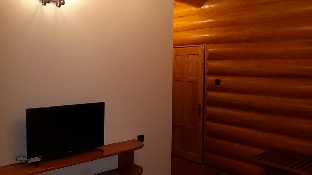 Pensiunea Izbucul Tauz Ghetari Exteriör bild